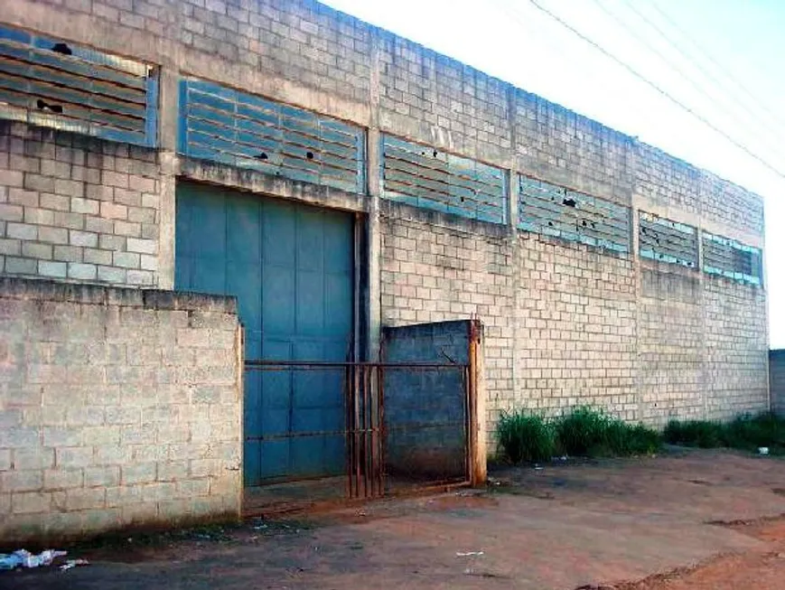 Foto 1 de Galpão/Depósito/Armazém à venda, 1500m² em Recreio dos Sorocabanos, Sorocaba