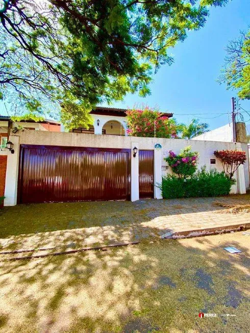 Foto 1 de Casa com 4 Quartos à venda, 578m² em Jardim dos Estados, Campo Grande