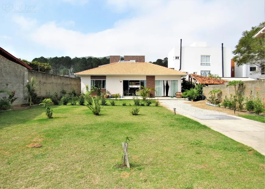 Foto 1 de Casa com 2 Quartos à venda, 107m² em Campeche, Florianópolis