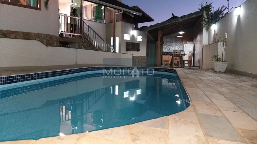 Foto 1 de Casa com 4 Quartos à venda, 496m² em Camargos, Belo Horizonte