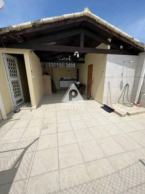 Foto 1 de Casa com 3 Quartos à venda, 130m² em Anil, Rio de Janeiro