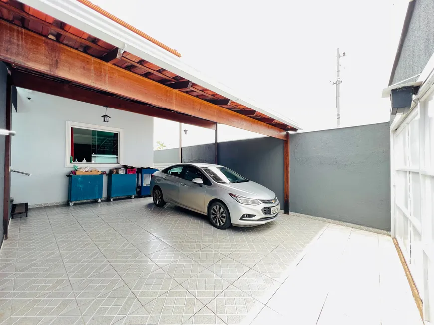 Foto 1 de Casa com 4 Quartos à venda, 375m² em Santa Mônica, Belo Horizonte