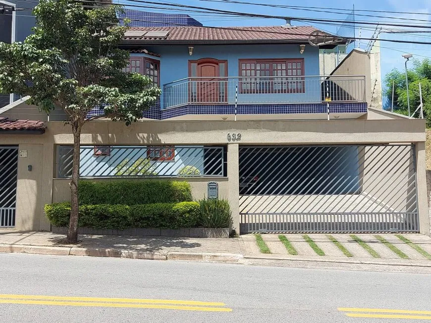Foto 1 de Casa com 5 Quartos à venda, 302m² em City Bussocaba, Osasco