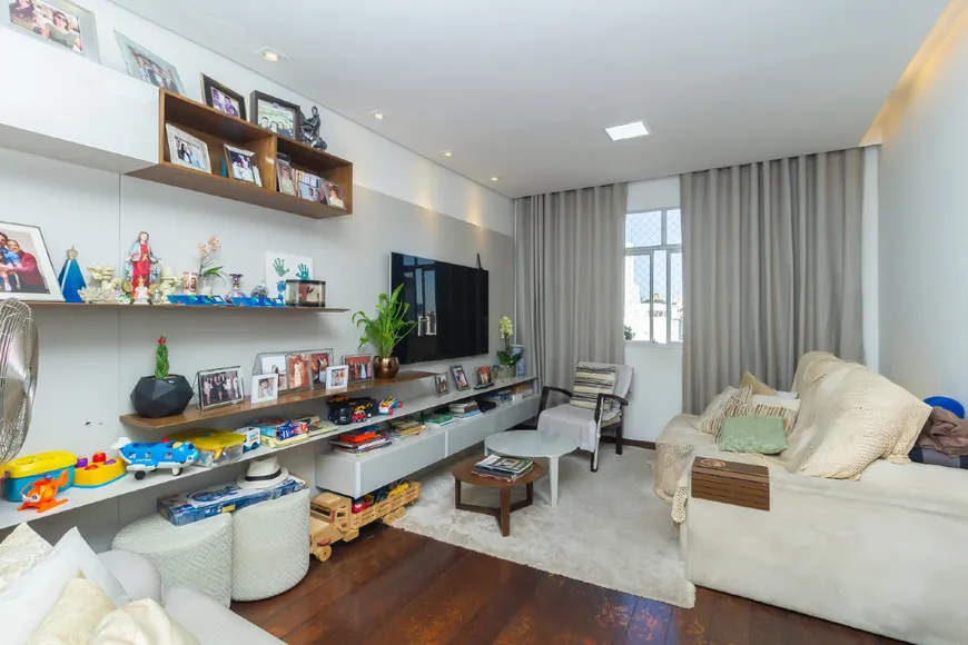 Foto 1 de Apartamento com 4 Quartos à venda, 127m² em São Pedro, Belo Horizonte
