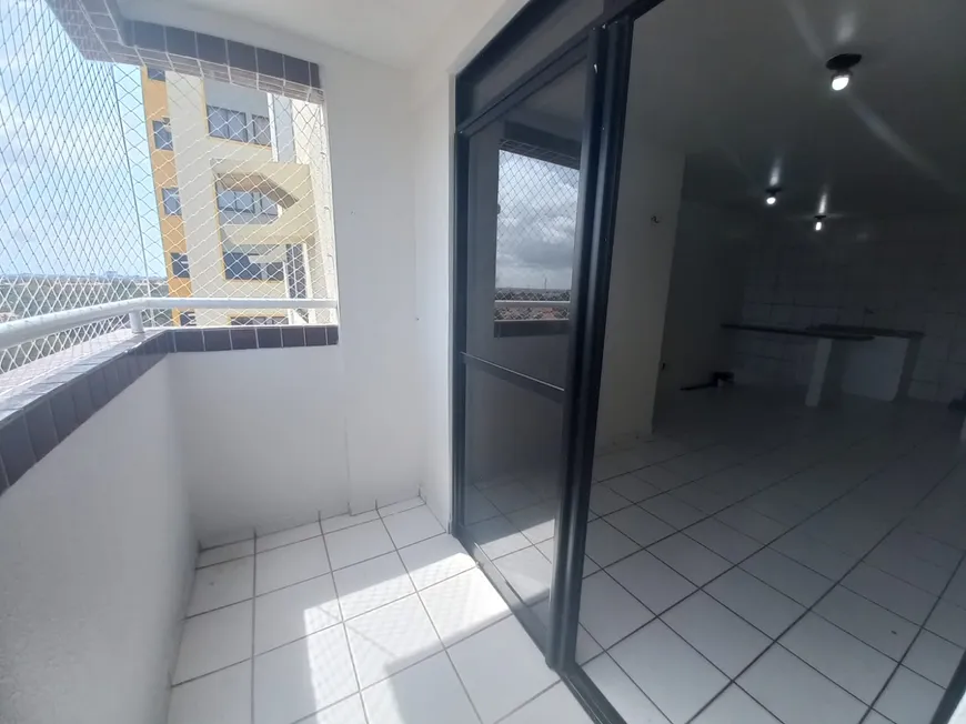 Foto 1 de Apartamento com 3 Quartos para alugar, 70m² em Turu, São Luís