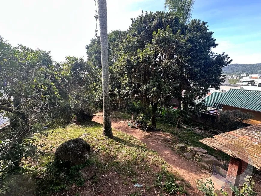 Foto 1 de Lote/Terreno à venda, 949m² em Agronômica, Florianópolis