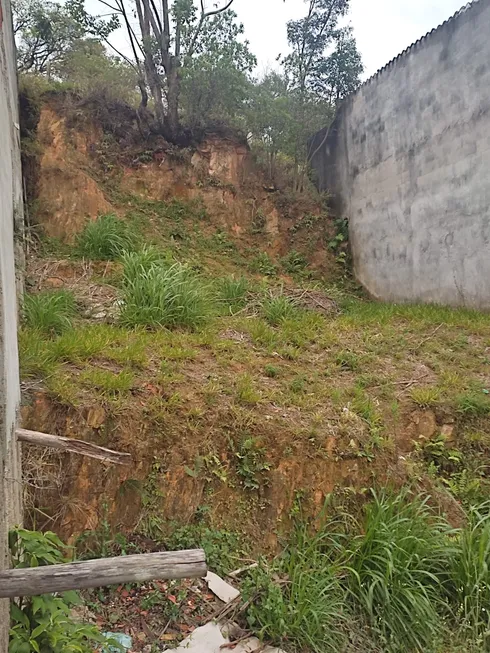 Foto 1 de Lote/Terreno à venda, 216m² em Serpa, Caieiras