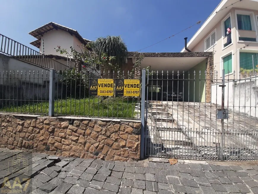 Foto 1 de Casa com 3 Quartos à venda, 196m² em Jardim Jussara, São Paulo