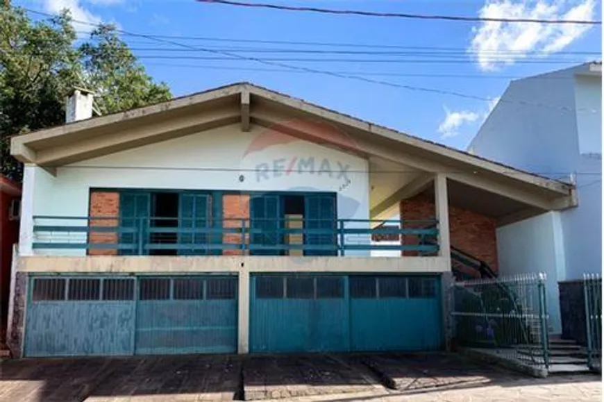 Foto 1 de Casa com 3 Quartos à venda, 316m² em Centro, São Lourenço do Sul