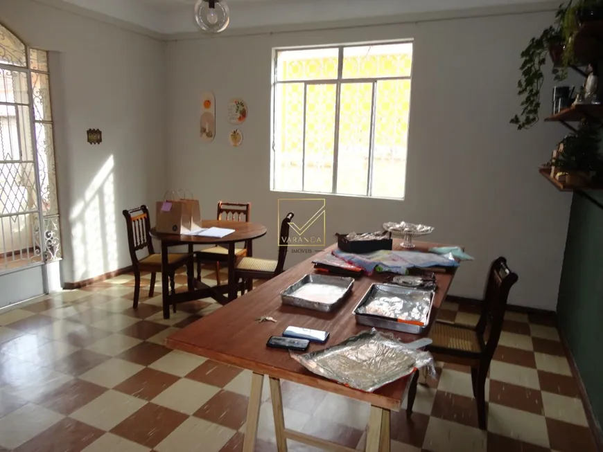 Foto 1 de Casa com 4 Quartos à venda, 340m² em Floresta, Belo Horizonte