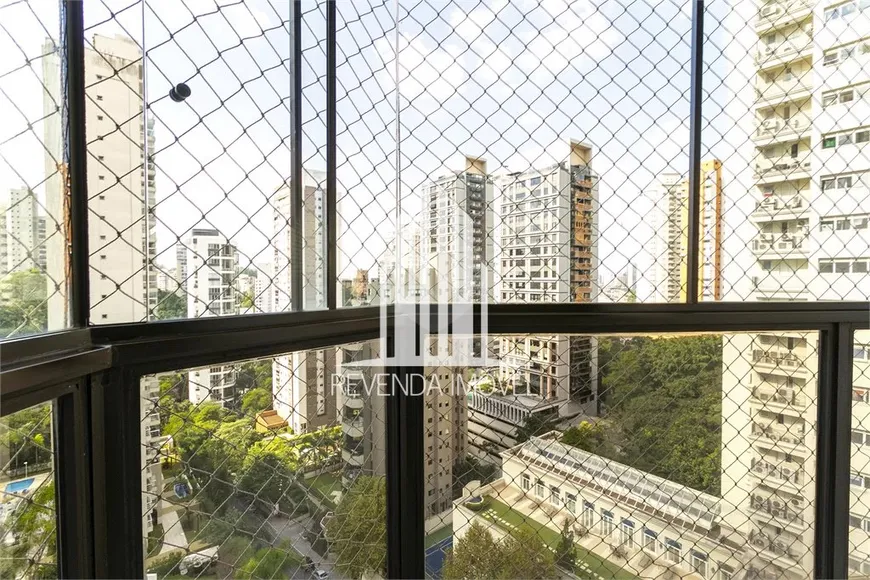 Foto 1 de Apartamento com 4 Quartos à venda, 216m² em Jardim Fonte do Morumbi , São Paulo