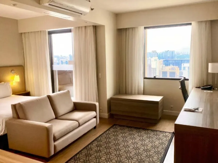 Foto 1 de Flat com 1 Quarto à venda, 38m² em Itaim Bibi, São Paulo