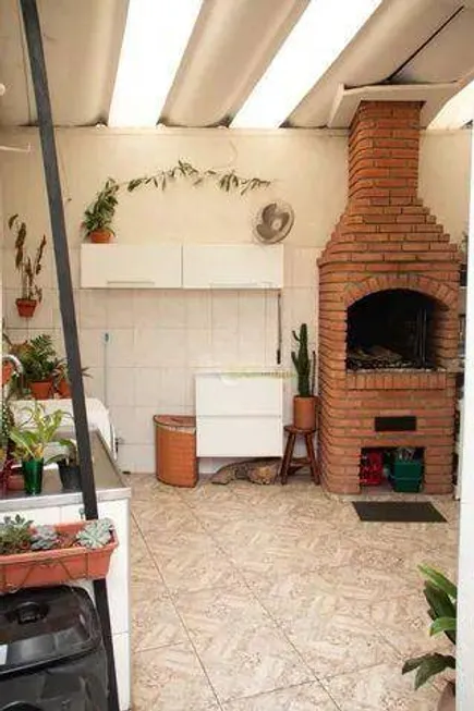 Foto 1 de Casa com 2 Quartos à venda, 98m² em Vila Carrão, São Paulo