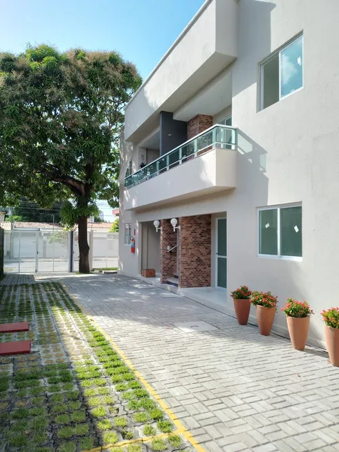 Foto 1 de Apartamento com 2 Quartos à venda, 56m² em Jardim Atlântico, Olinda