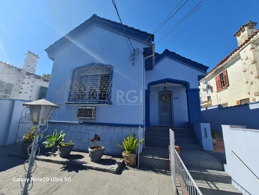 Foto 1 de Casa com 3 Quartos à venda, 191m² em Nonoai, Porto Alegre