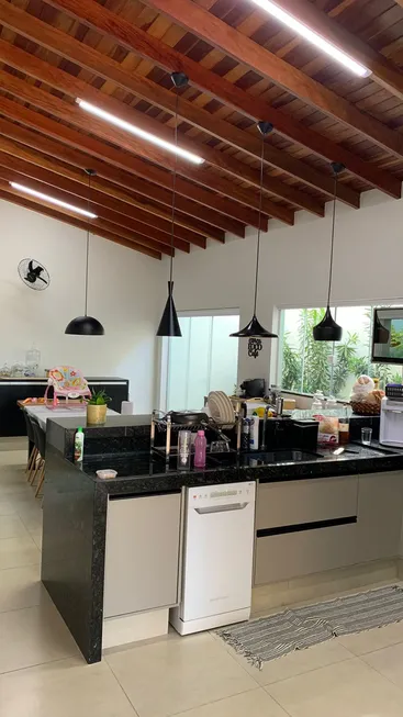 Foto 1 de Sobrado com 2 Quartos à venda, 174m² em Jardim Planalto, Brotas