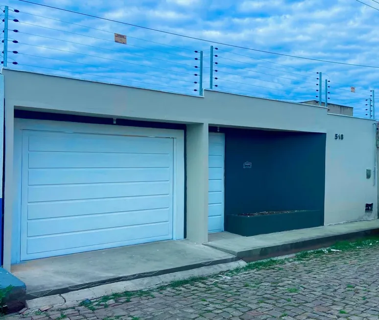 Foto 1 de Casa com 3 Quartos à venda, 130m² em Centro, Canto do Buriti