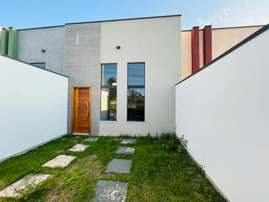 Foto 1 de Casa com 2 Quartos à venda, 65m² em Jardim Continental I, Taubaté
