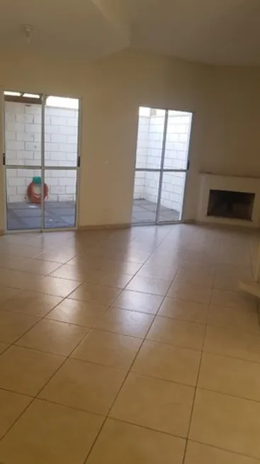 Foto 1 de Casa de Condomínio com 3 Quartos para alugar, 100m² em Jardim da Glória, Cotia