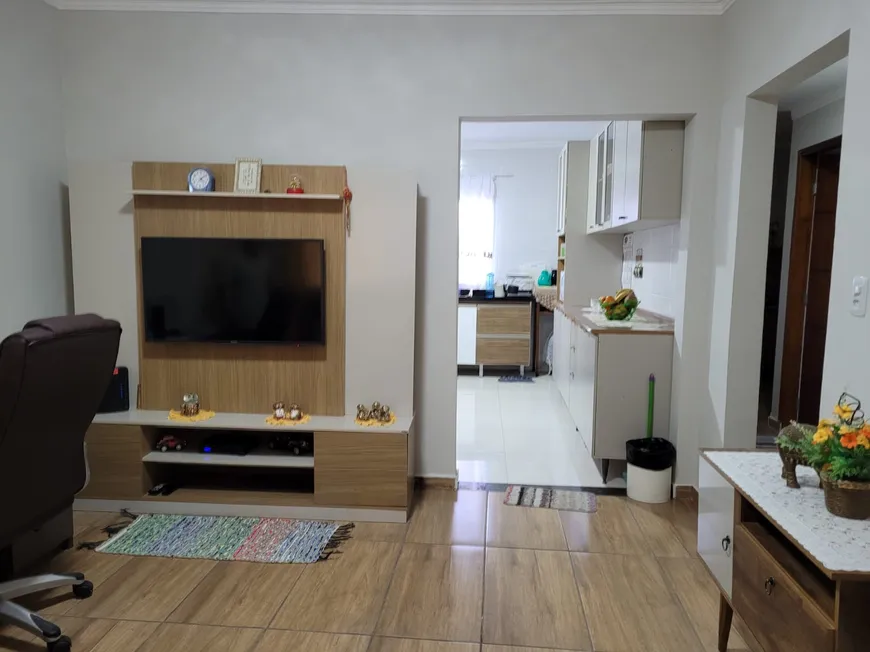 Foto 1 de Casa com 2 Quartos à venda, 110m² em Vila Ponte Rasa, São Paulo