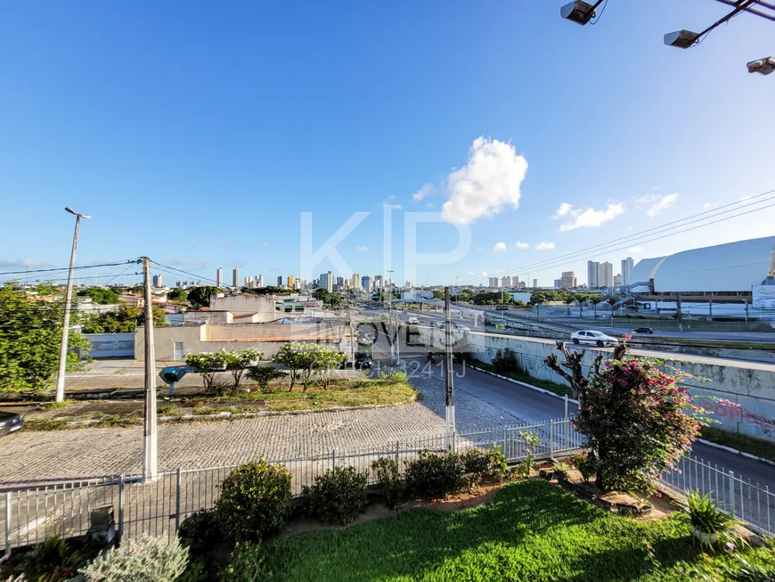 Foto 1 de Casa com 4 Quartos à venda, 229m² em Lagoa Nova, Natal