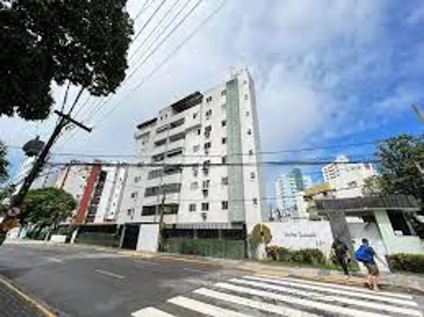 Foto 1 de Apartamento com 5 Quartos à venda, 200m² em Boa Viagem, Recife