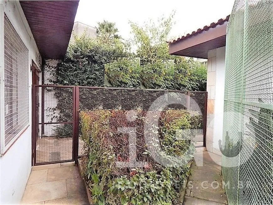 Foto 1 de Casa com 3 Quartos à venda, 201m² em Chácara Monte Alegre, São Paulo