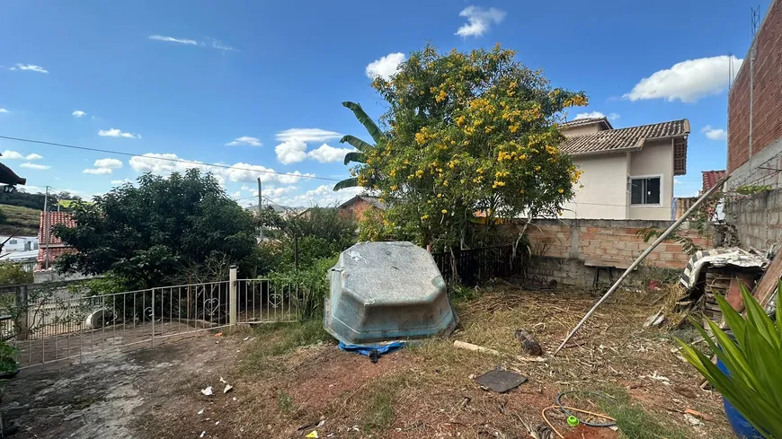 Foto 1 de Lote/Terreno à venda, 200m² em Proximo Ao Centro, São Lourenço