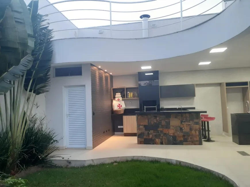 Foto 1 de Casa de Condomínio com 3 Quartos à venda, 280m² em Eden, Sorocaba