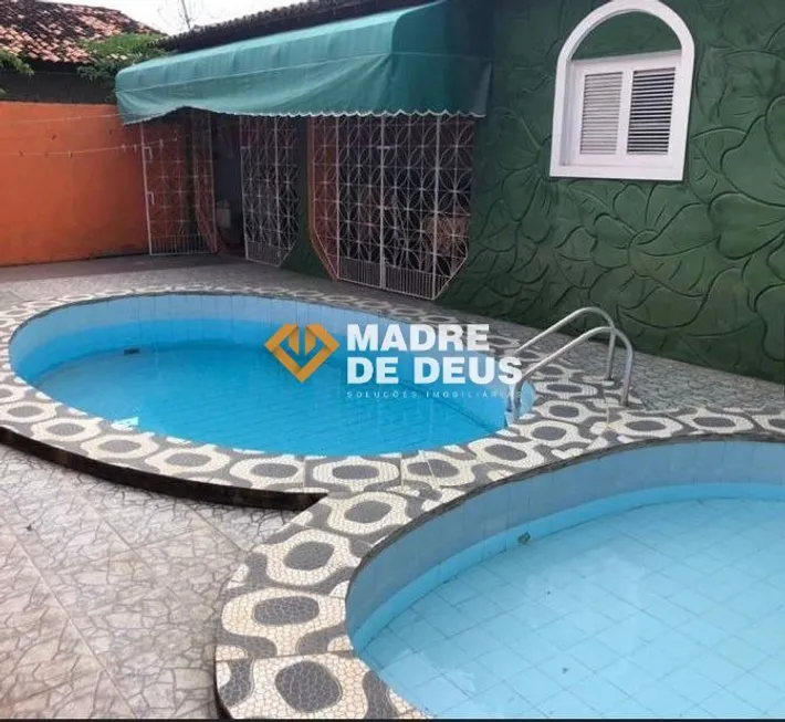 Foto 1 de Casa com 6 Quartos à venda, 196m² em Cidade dos Funcionários, Fortaleza