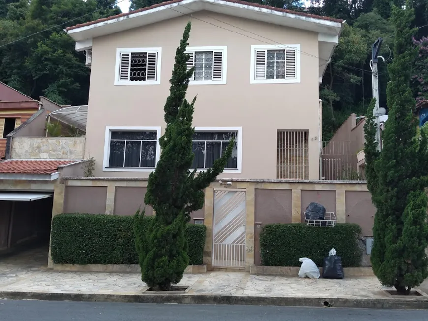 Foto 1 de Sobrado com 5 Quartos à venda, 268m² em Vila Junqueira, São Roque