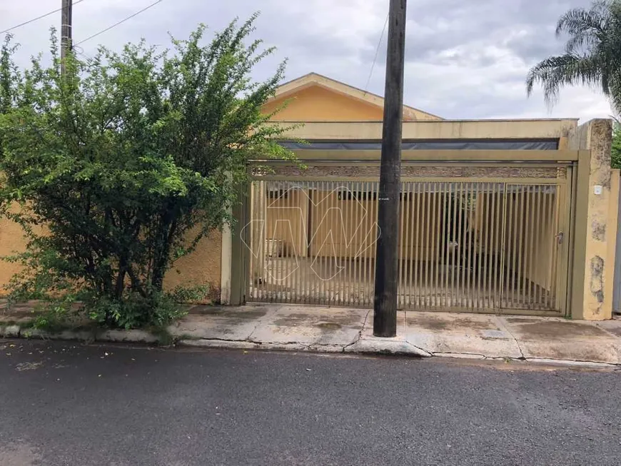 Foto 1 de Casa com 3 Quartos à venda, 154m² em Vila Xavier, Araraquara