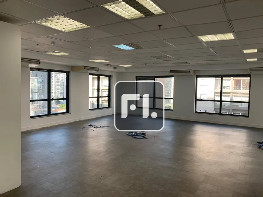 Foto 1 de Sala Comercial para venda ou aluguel, 227m² em Vila Olímpia, São Paulo