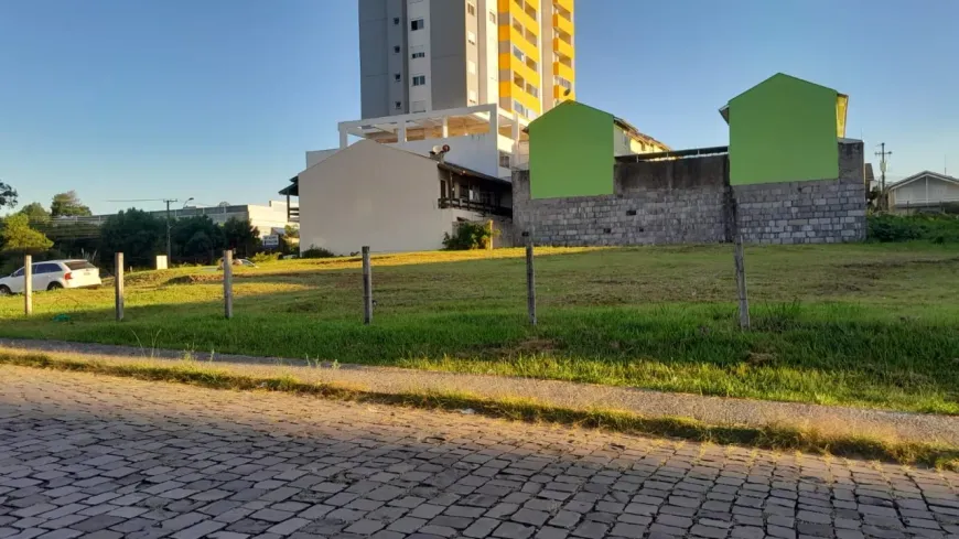 Foto 1 de Lote/Terreno à venda, 2635m² em Santa Lúcia, Caxias do Sul