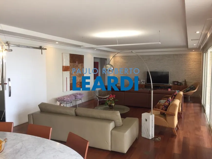 Foto 1 de Apartamento com 4 Quartos para venda ou aluguel, 366m² em Alto da Lapa, São Paulo