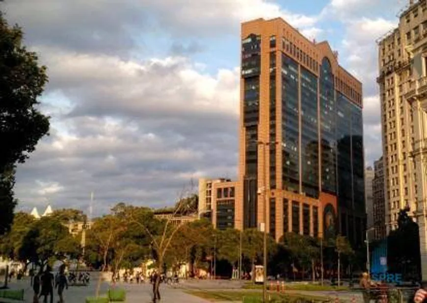 Foto 1 de Ponto Comercial para alugar, 1616m² em Centro, Rio de Janeiro