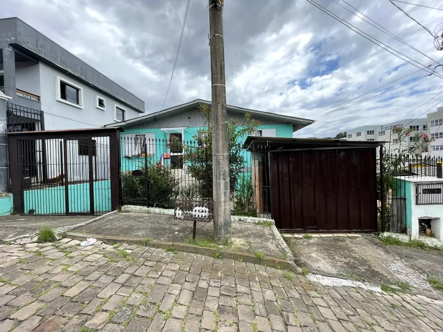 Foto 1 de Casa com 4 Quartos à venda, 189m² em Nossa Senhora de Fátima, Caxias do Sul
