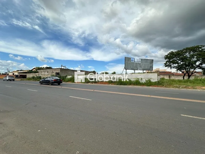 Foto 1 de Galpão/Depósito/Armazém à venda, 1m² em Planalto, Montes Claros