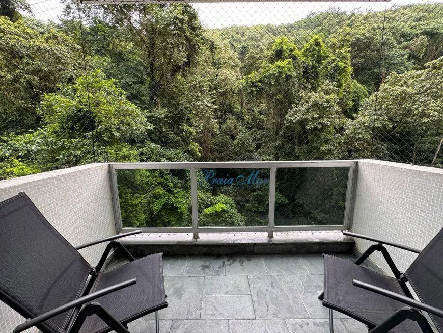 Foto 1 de Apartamento com 3 Quartos à venda, 108m² em Praia das Pitangueiras, Guarujá
