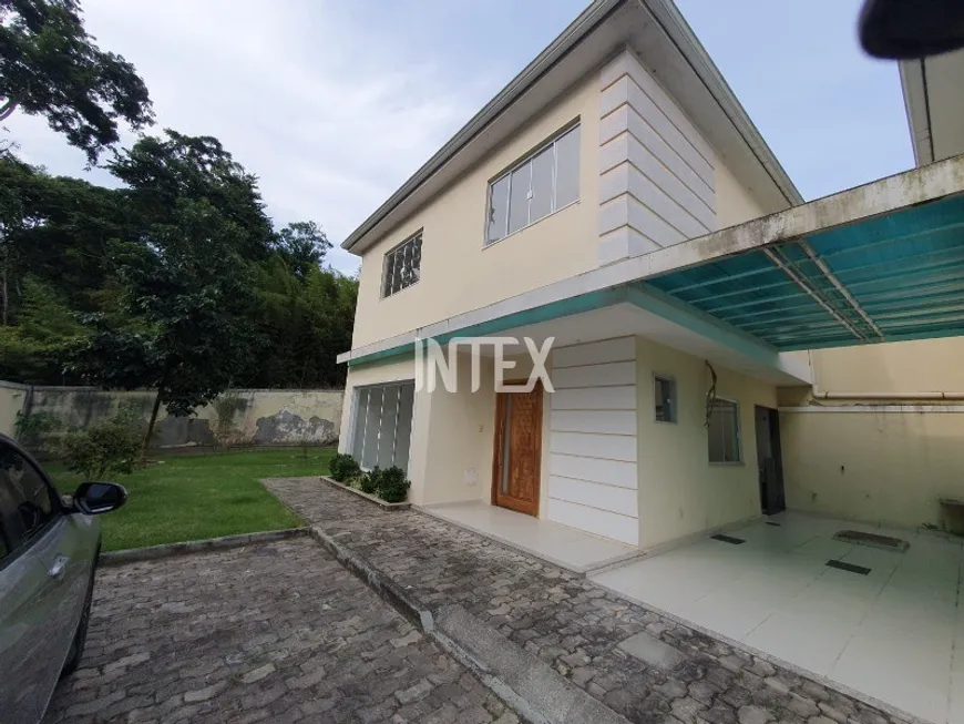 Foto 1 de Casa de Condomínio com 3 Quartos à venda, 100m² em Pendotiba, Niterói