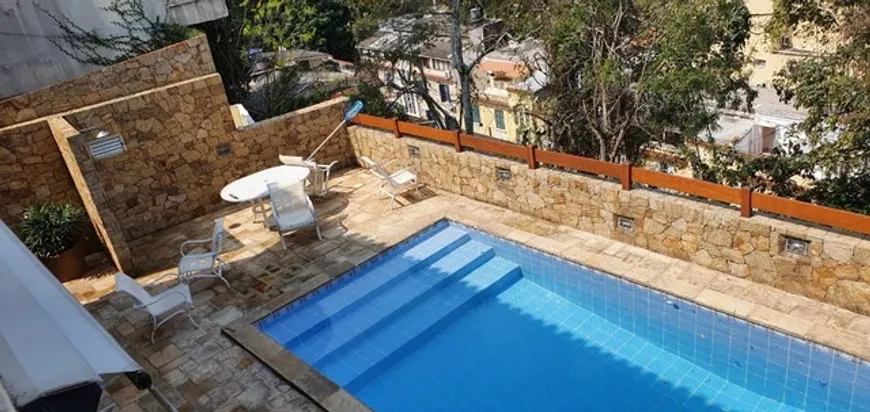 Foto 1 de Casa de Condomínio com 5 Quartos à venda, 807m² em Laranjeiras, Rio de Janeiro