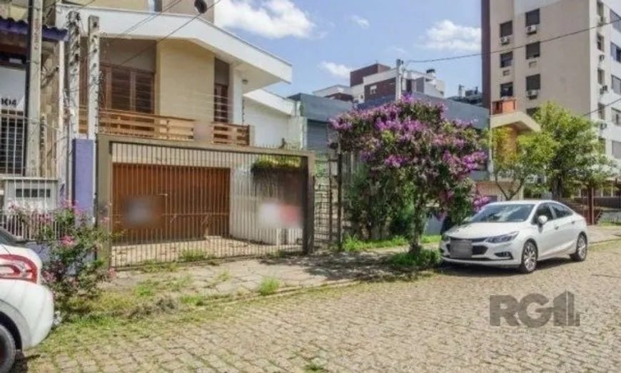 Foto 1 de Casa com 3 Quartos à venda, 299m² em Jardim Lindóia, Porto Alegre