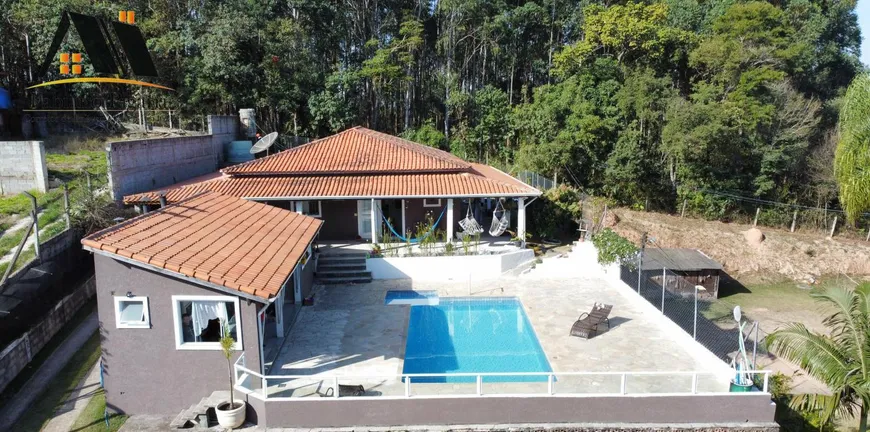 Foto 1 de Fazenda/Sítio com 3 Quartos à venda, 280m² em Zona Rural, Pinhalzinho