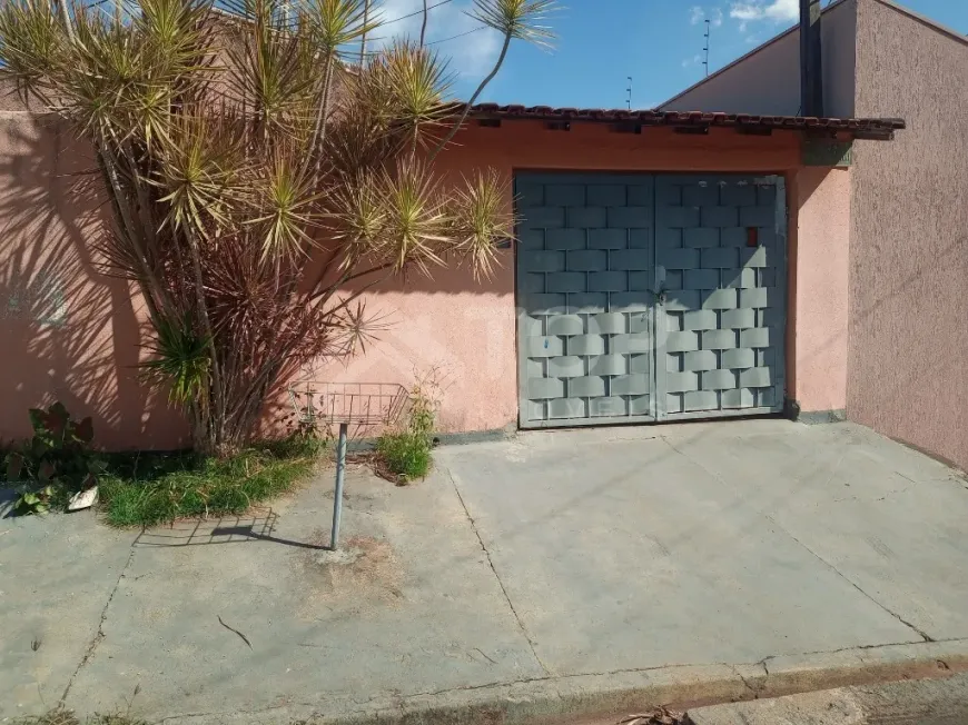 Foto 1 de Casa com 3 Quartos para alugar, 110m² em Parque Industrial, São Carlos