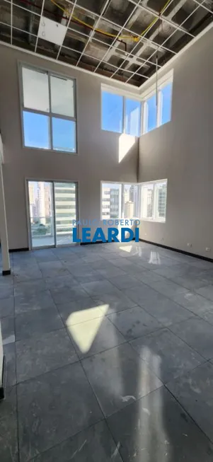 Foto 1 de Sala Comercial com 4 Quartos para alugar, 223m² em Vila Olímpia, São Paulo