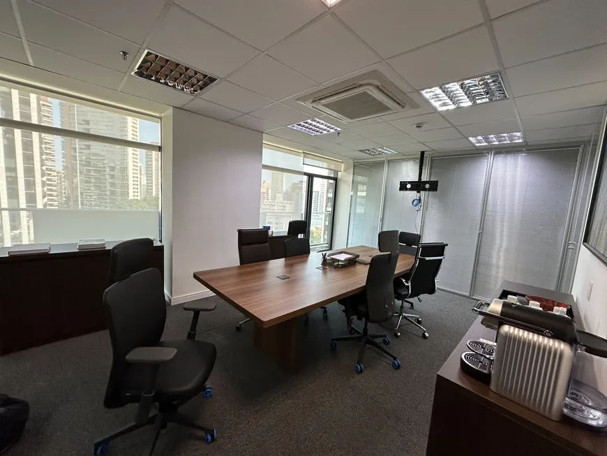 Foto 1 de Sala Comercial para alugar, 118m² em Vila Olímpia, São Paulo