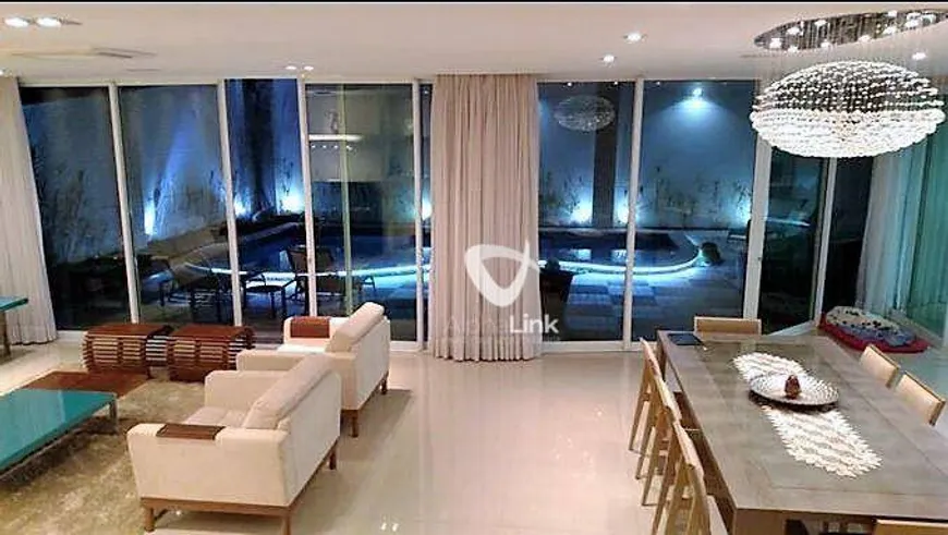 Foto 1 de Casa de Condomínio com 5 Quartos à venda, 548m² em Alphaville, Santana de Parnaíba