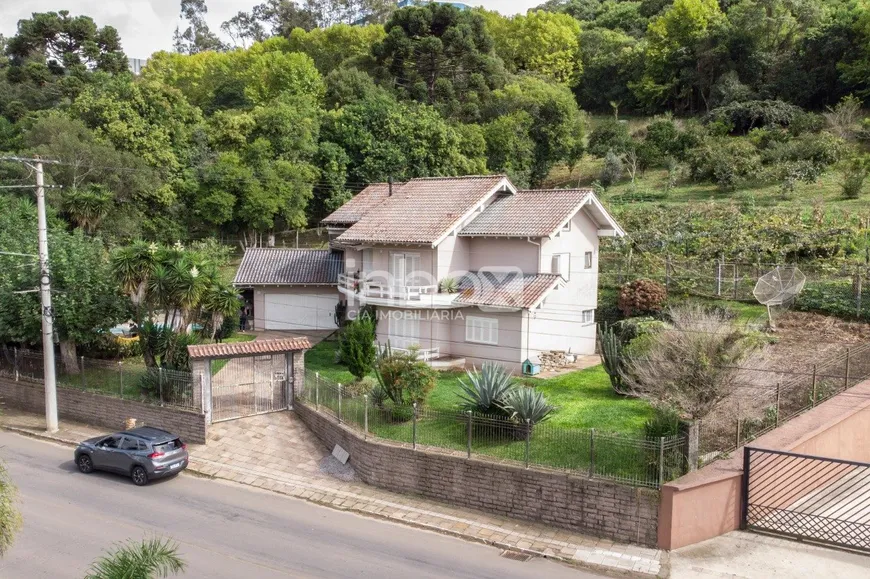 Foto 1 de Casa com 3 Quartos à venda, 320m² em , Garibaldi