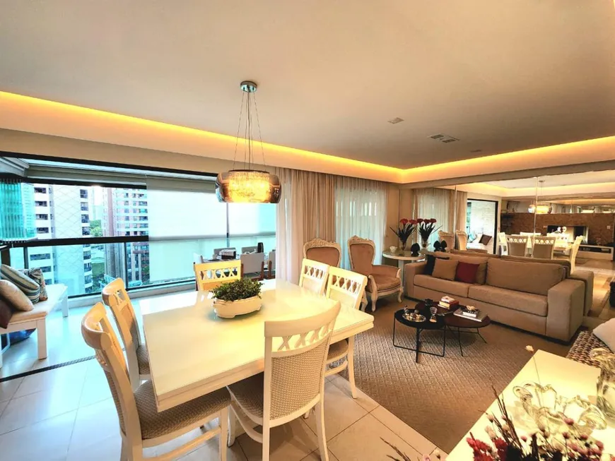 Foto 1 de Apartamento com 3 Quartos à venda, 142m² em Alphaville I, Salvador