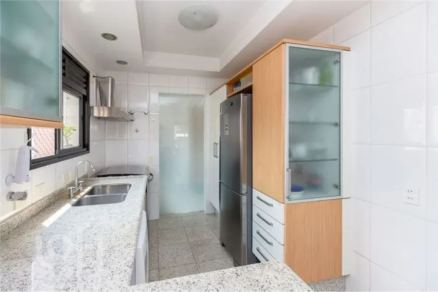 Foto 1 de Apartamento com 3 Quartos à venda, 161m² em Vila Uberabinha, São Paulo